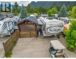 1383 Silver Sands Road Unit# 109, Sicamous, BC V0E2V4 Photo 20