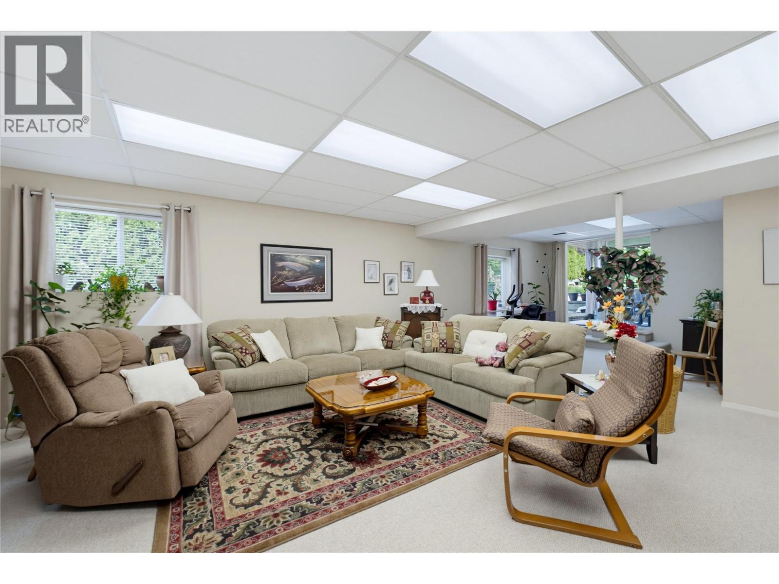 2866 Hilltop Road - 26