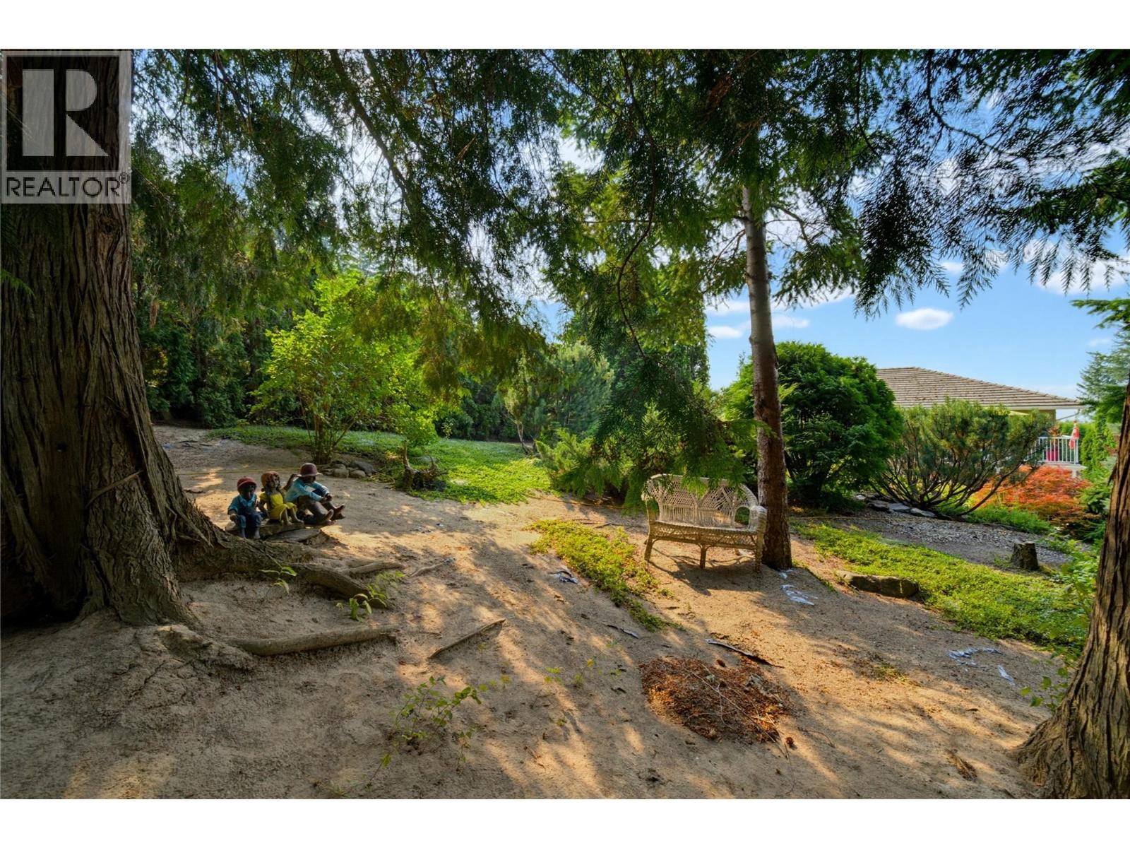 2866 Hilltop Road - 49