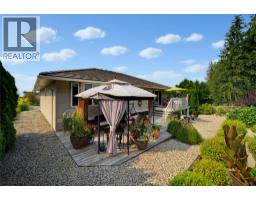 2866 Hilltop Road, Blind Bay, BC V0E2W0 Photo 38