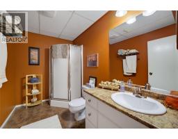2866 Hilltop Road, Blind Bay, BC V0E2W0 Photo 31