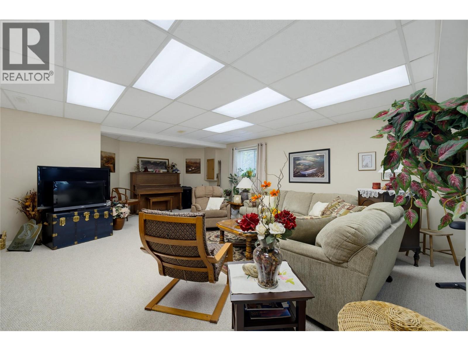 2866 Hilltop Road - 27