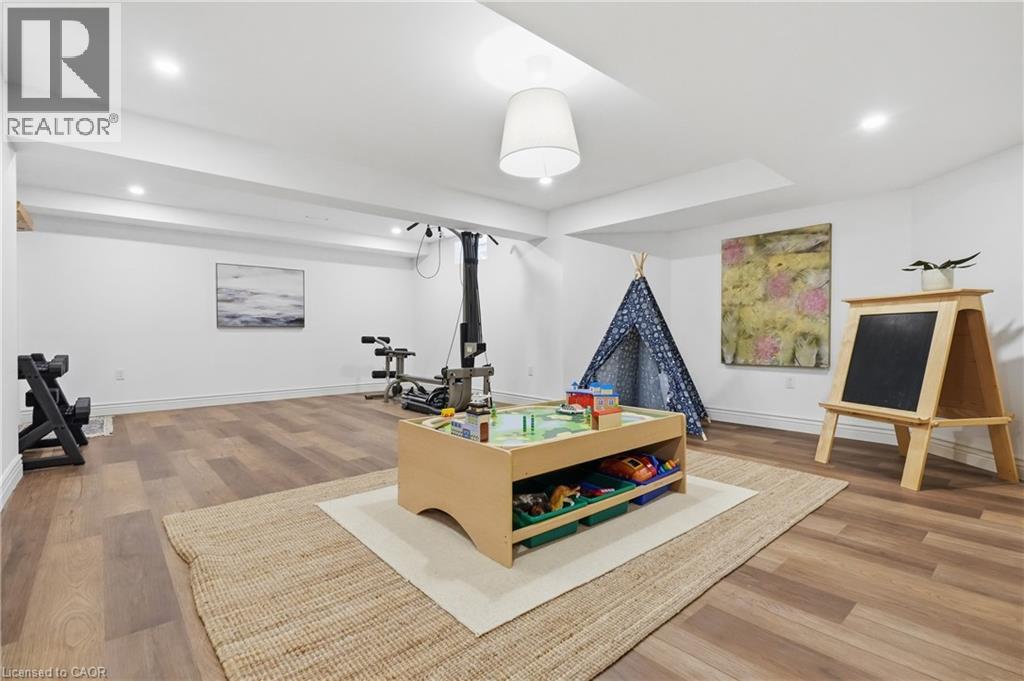 129 MAGNIFICENT Way - Image 34