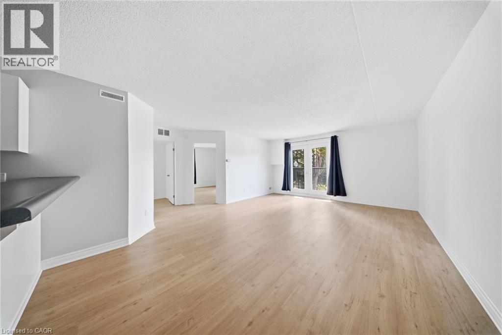 #202 2040 CLEAVER Avenue - Image 6