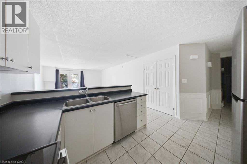 #202 2040 CLEAVER Avenue - Image 5