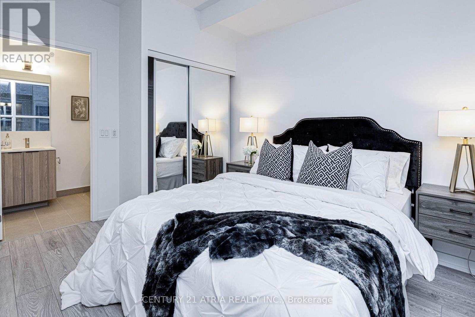 #308 55 MERCER STREET - 15