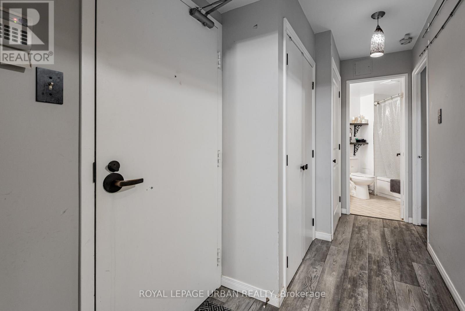 #505 25 MAITLAND STREET - 3