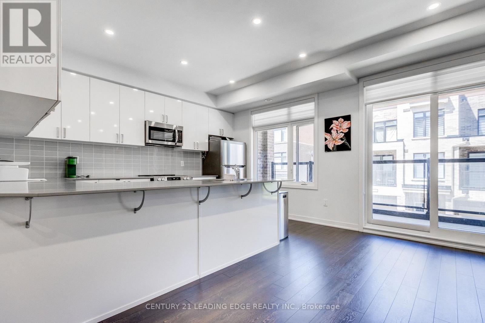 #805 1865 PICKERING PARKWAY - 15