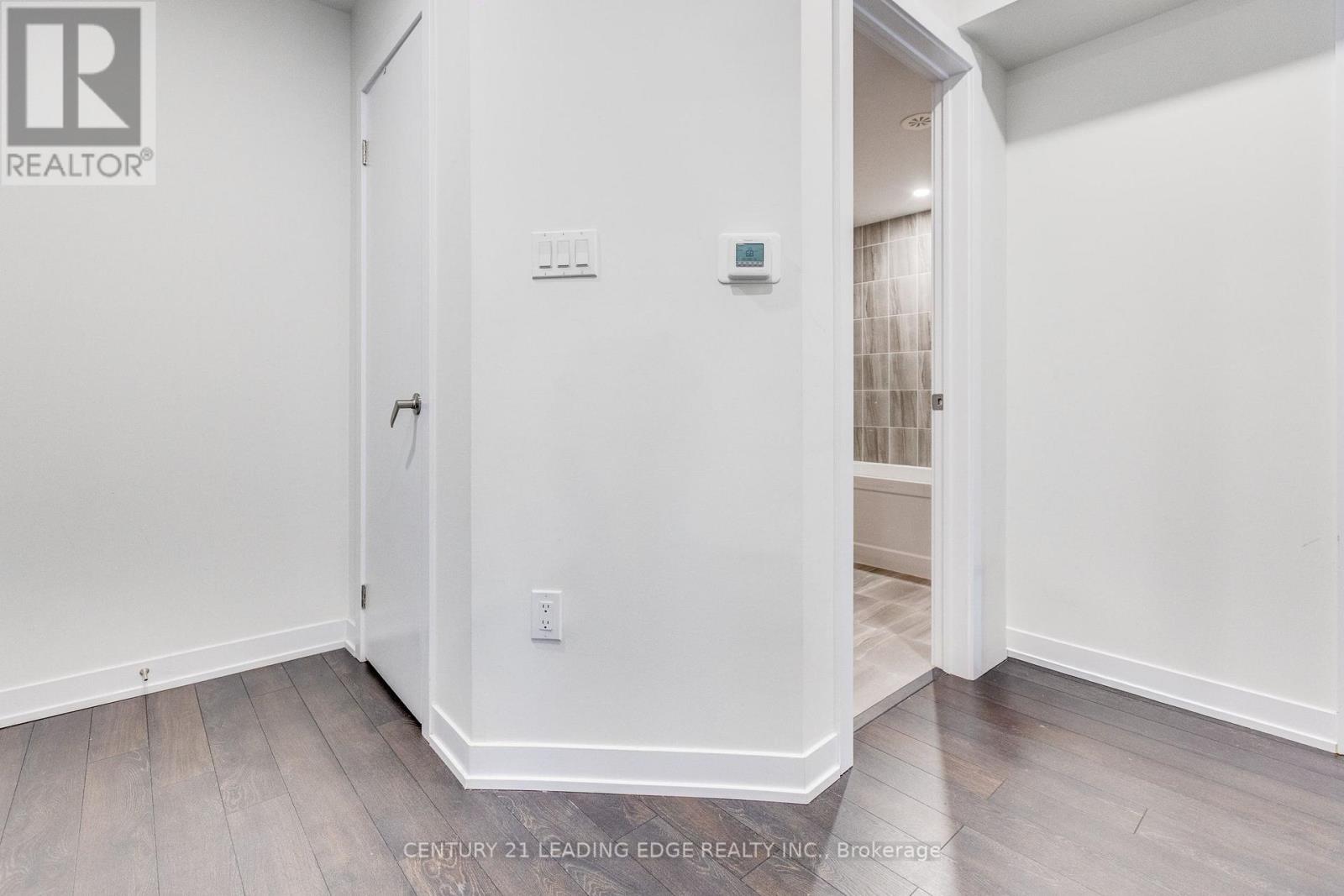 #805 1865 PICKERING PARKWAY - 35