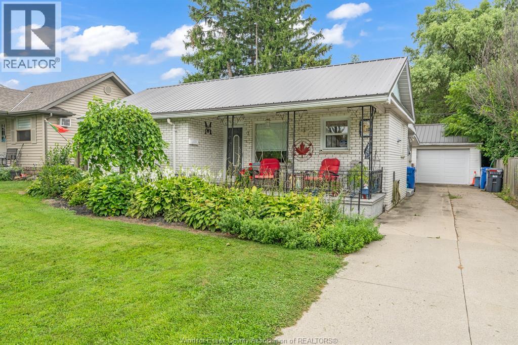 7 CHURCHILL AVENUE - 1