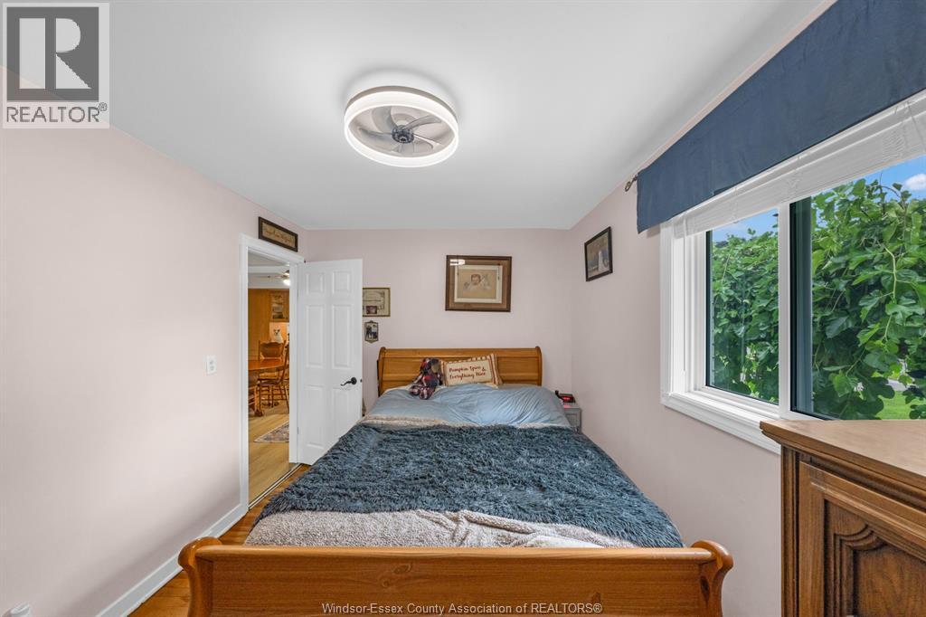 7 CHURCHILL AVENUE - 20