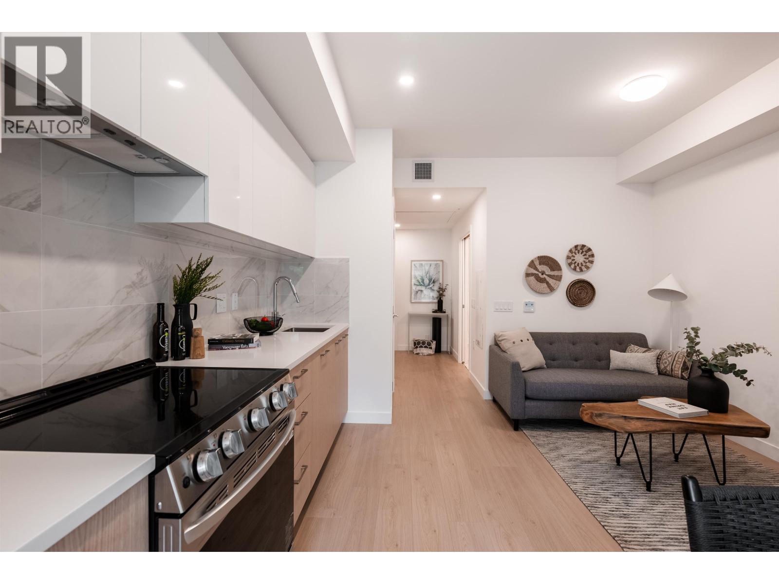 602 150 JAMES ROAD, Port Moody