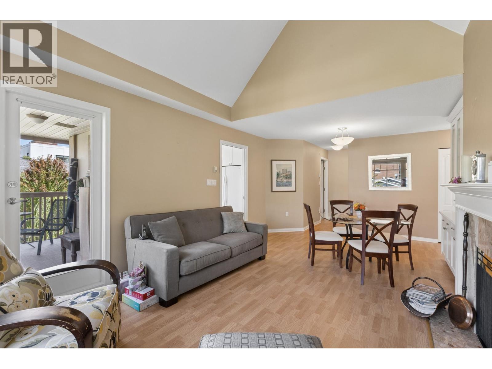 505 2059 CHESTERFIELD AVENUE, North Vancouver — photo 7