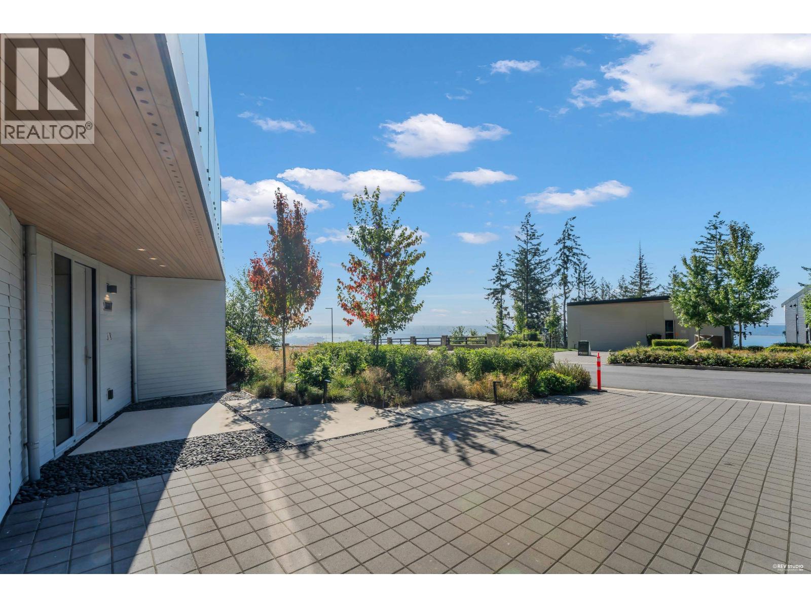 3317 CHIPPENDALE ROAD, West Vancouver