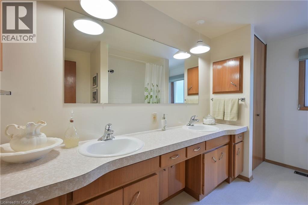 99 LORRAINE Avenue - 30
