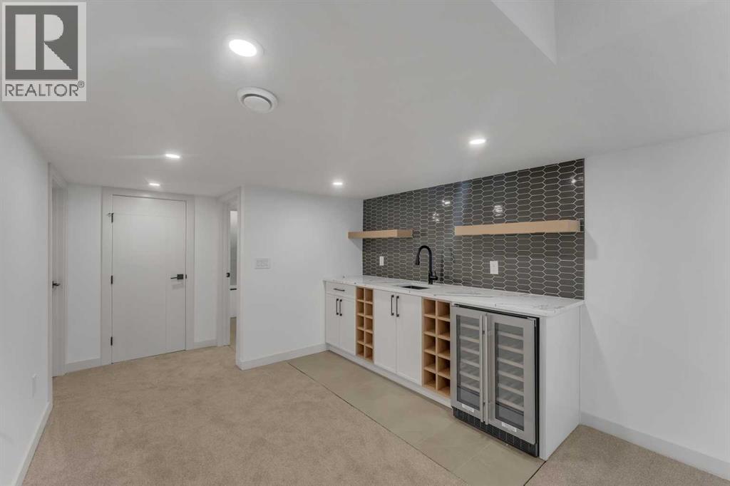 816 Lake Ontario Drive SE - Image 30