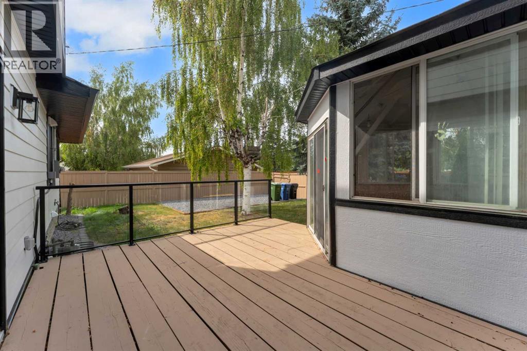 816 Lake Ontario Drive SE - Image 38
