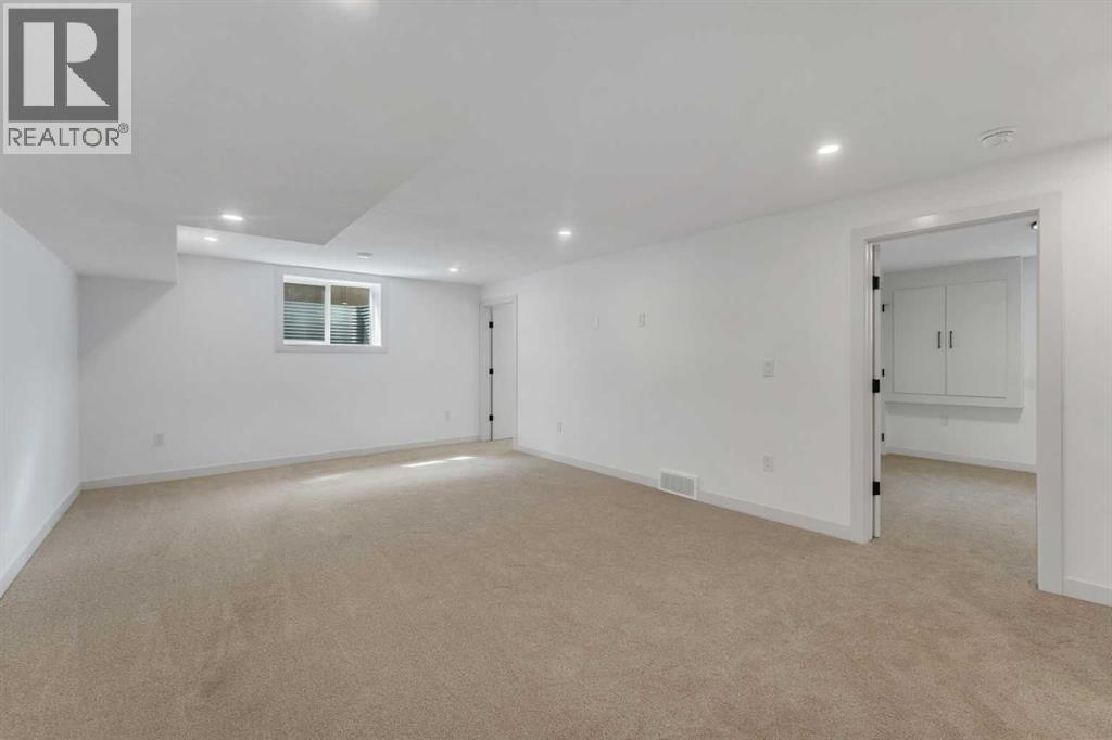 816 Lake Ontario Drive SE - Image 29