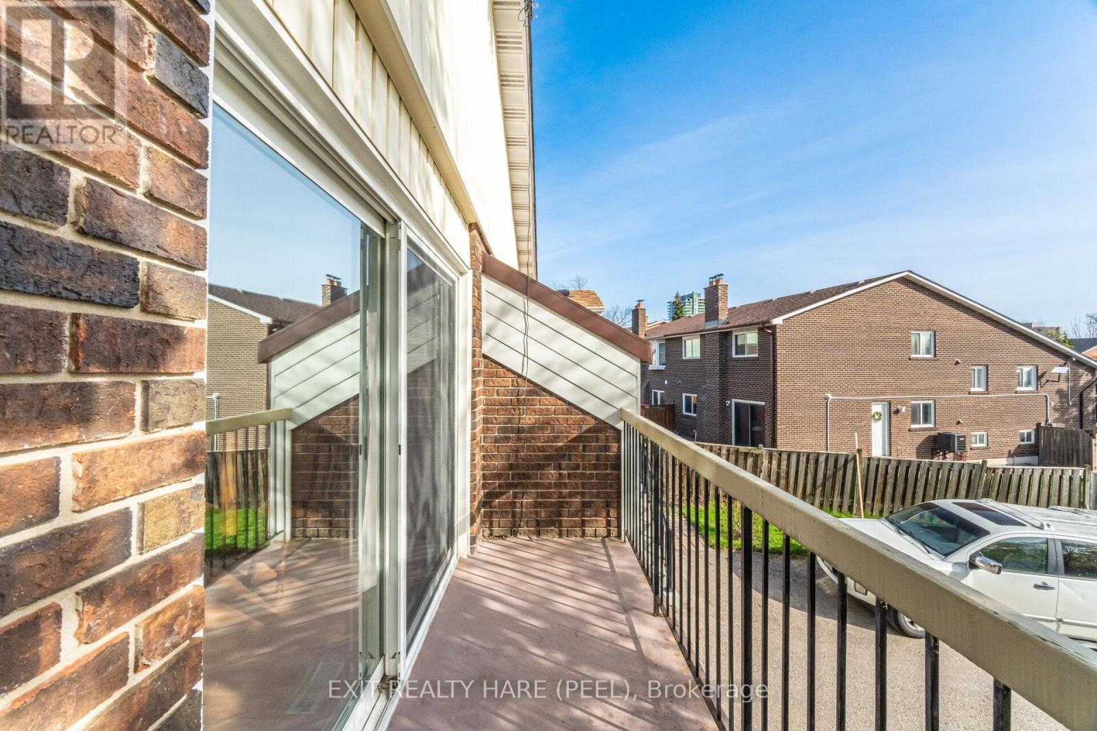30 THORSBY COURT - 22