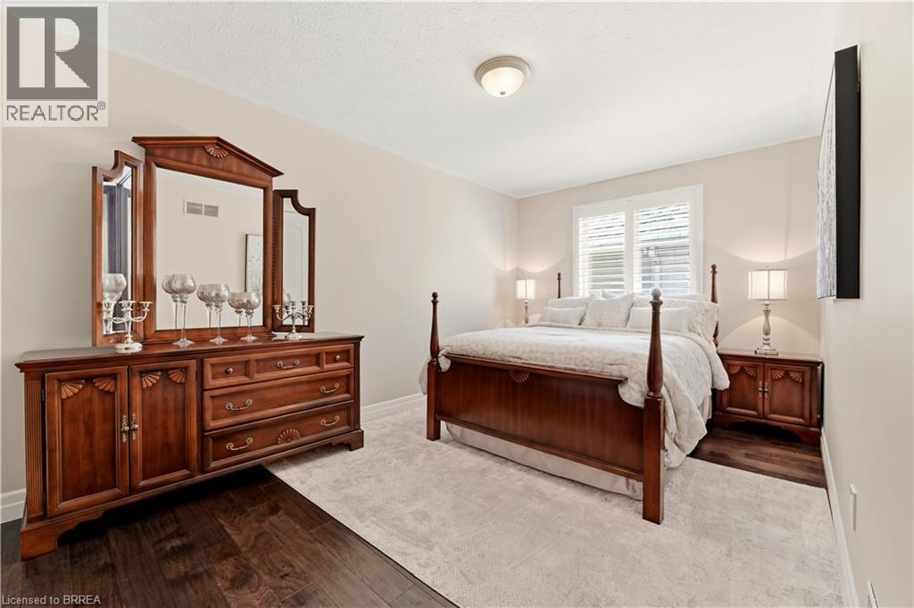 3-bedroom home for sale at 47 DEERPARK Avenue, Brantford ON · photo 17 of 46