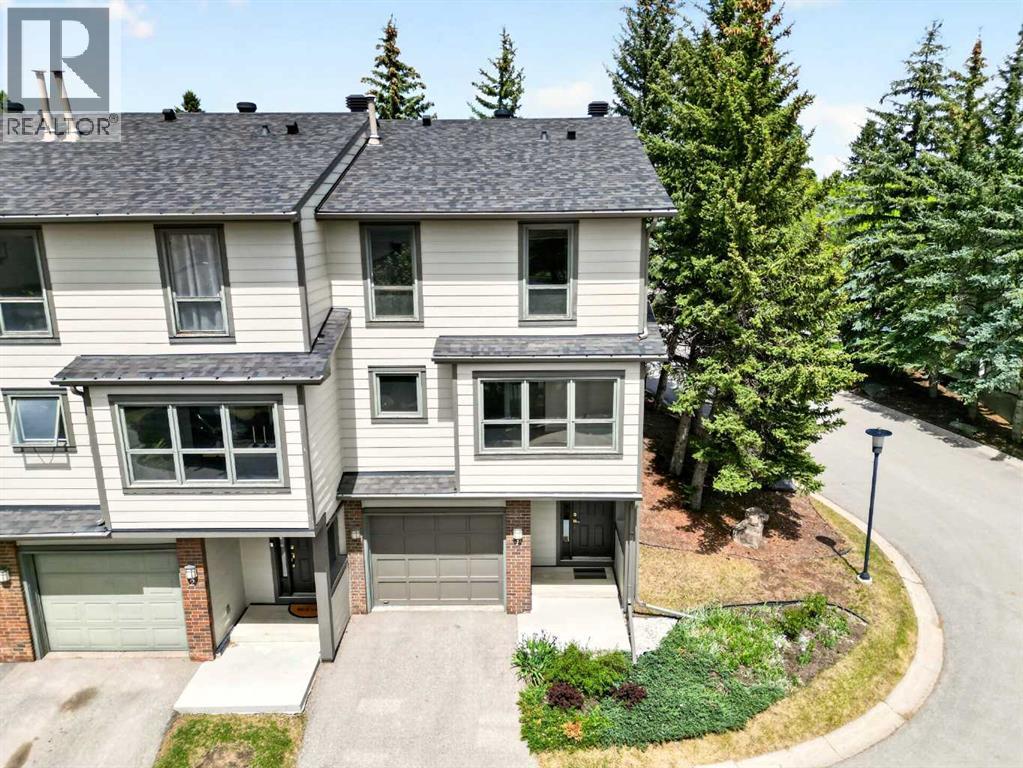 #1 185 Woodridge Drive SW - 2