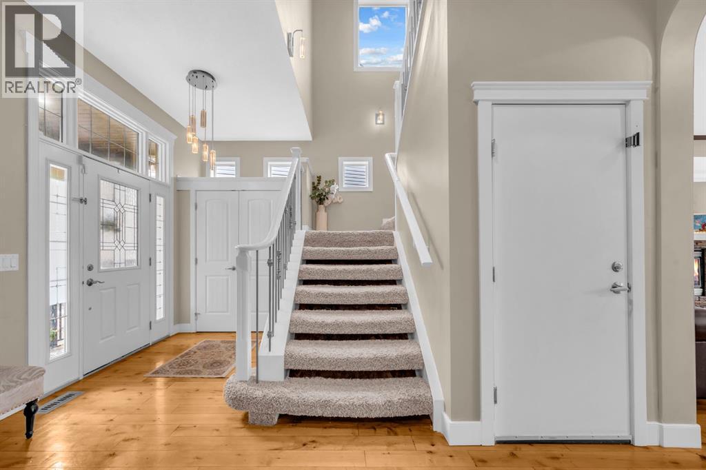 1182 Kingston Crescent Southeast - Photo 7