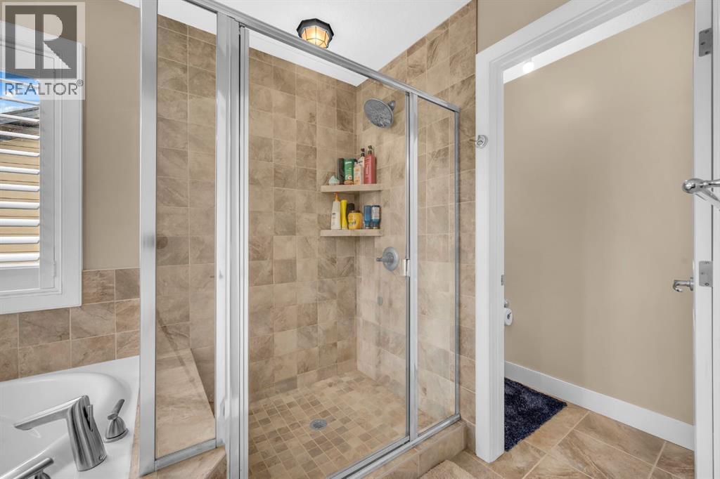 1182 Kingston Crescent Southeast - Photo 34