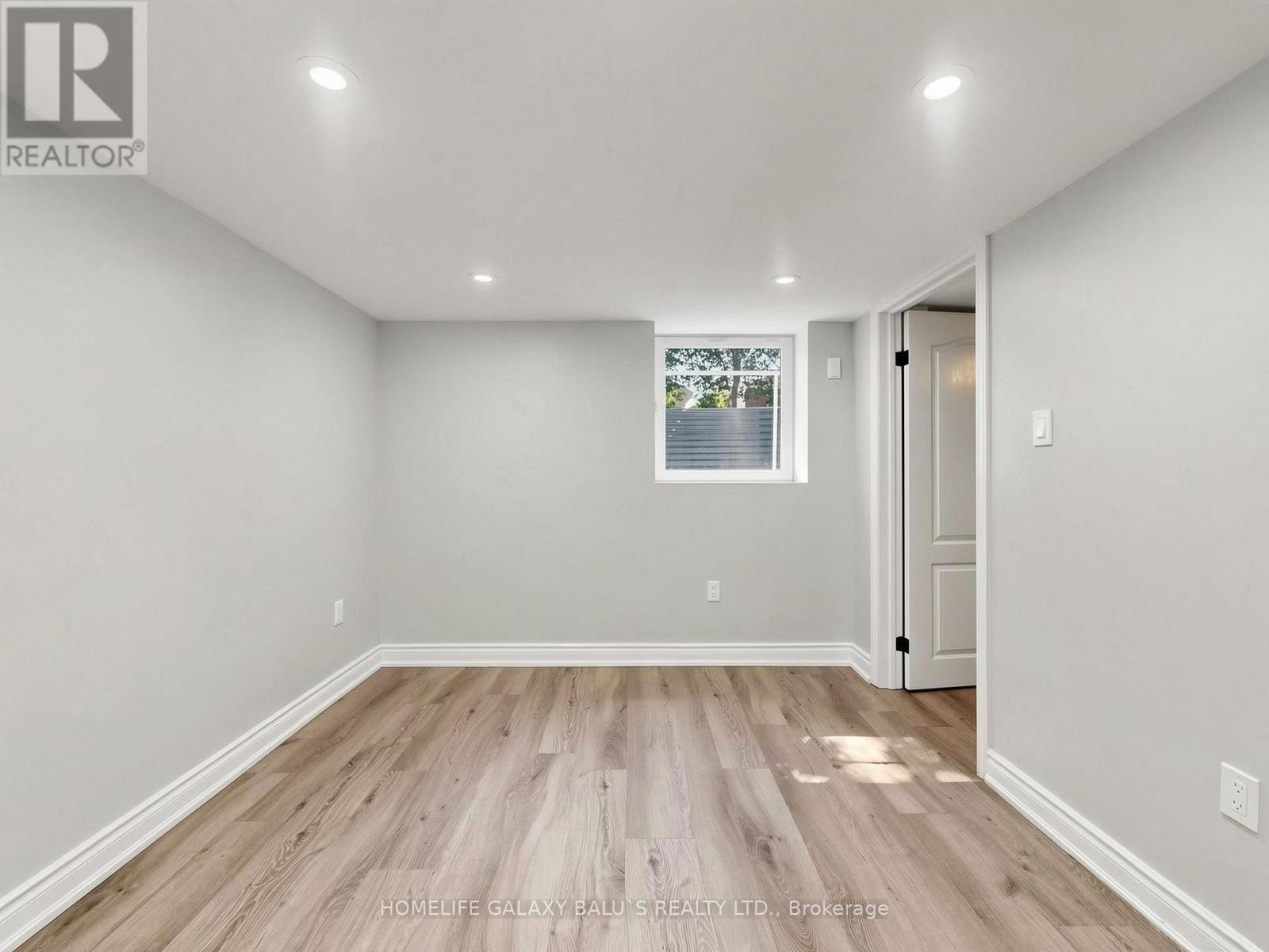 136 CENTRAL PARK BOULEVARD N - 35