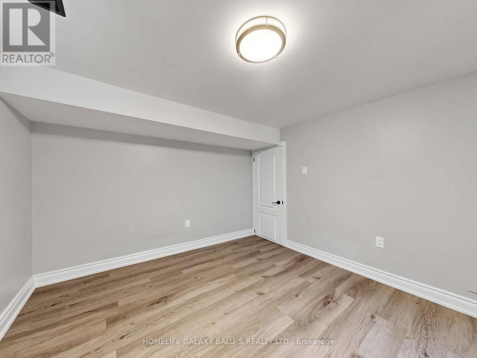 136 CENTRAL PARK BOULEVARD N - 40