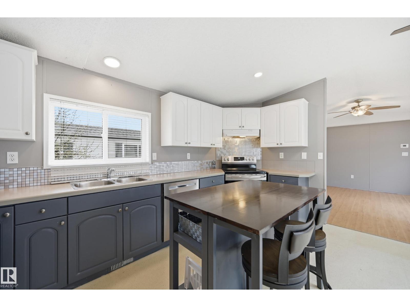 106 SPRINGFIELD Crescent - Photo 9