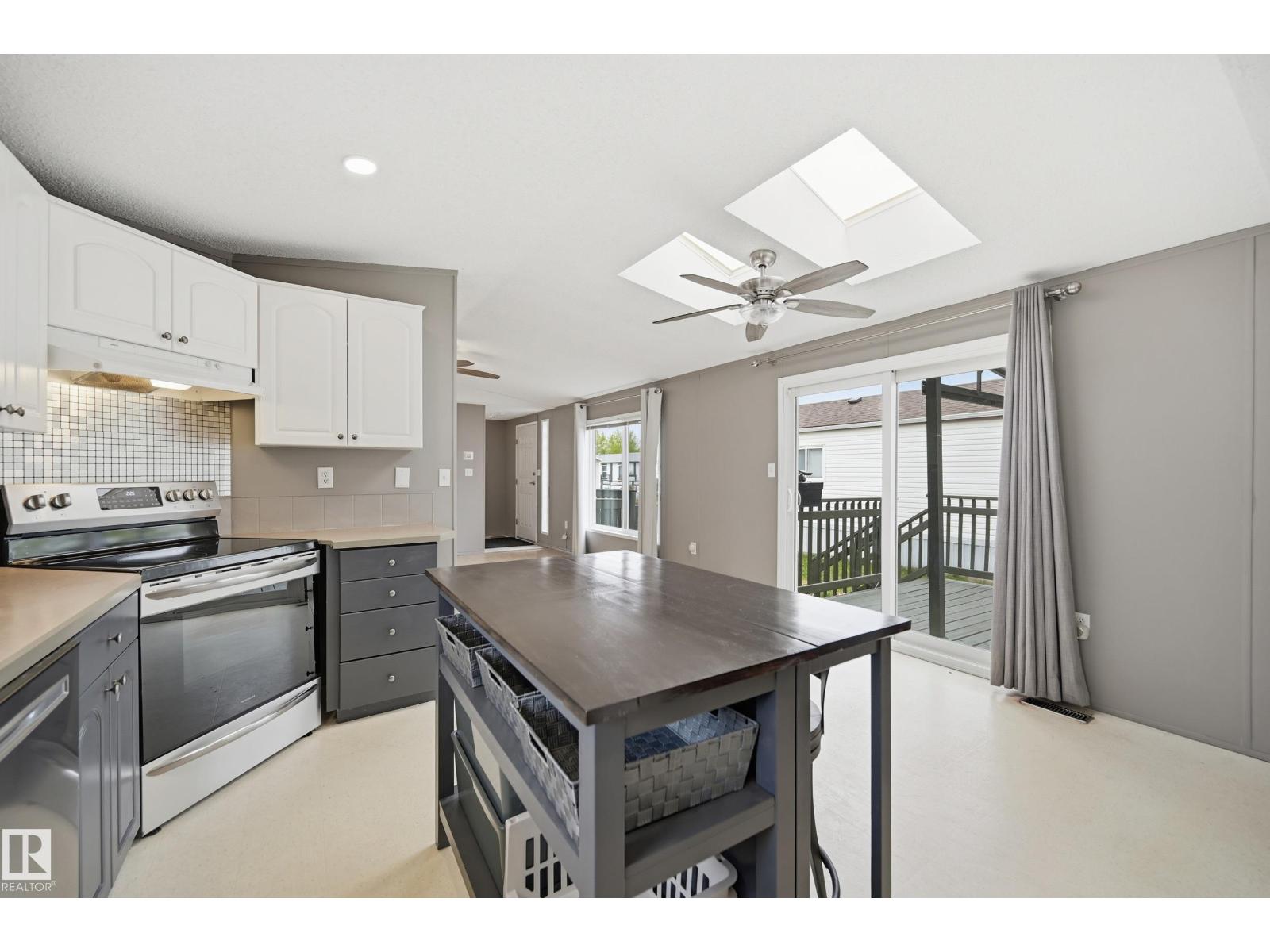 106 SPRINGFIELD Crescent - Photo 8