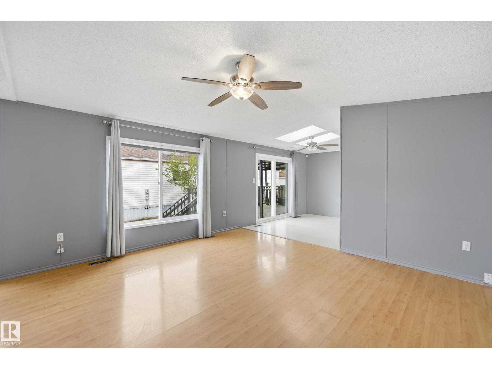 106 SPRINGFIELD Crescent - Photo 6