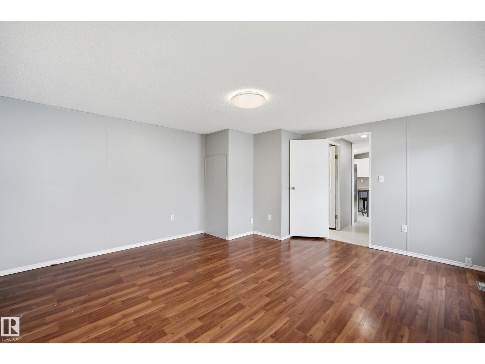 106 SPRINGFIELD Crescent - Photo 17
