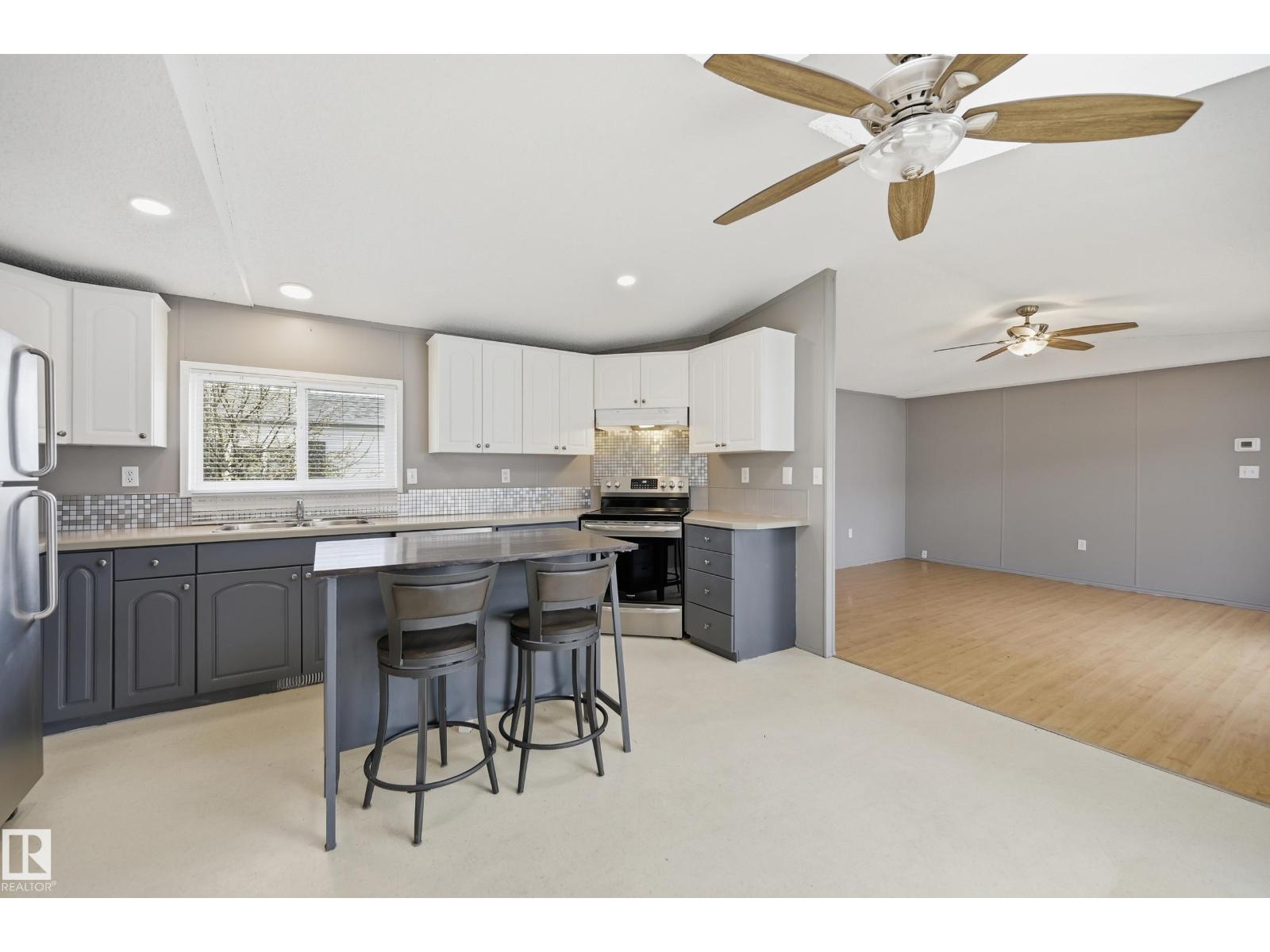 106 SPRINGFIELD Crescent - Photo 12