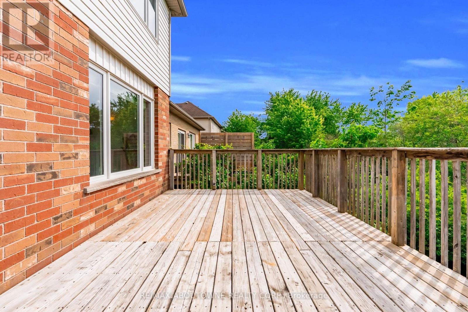 32 JENSON BOULEVARD - 38