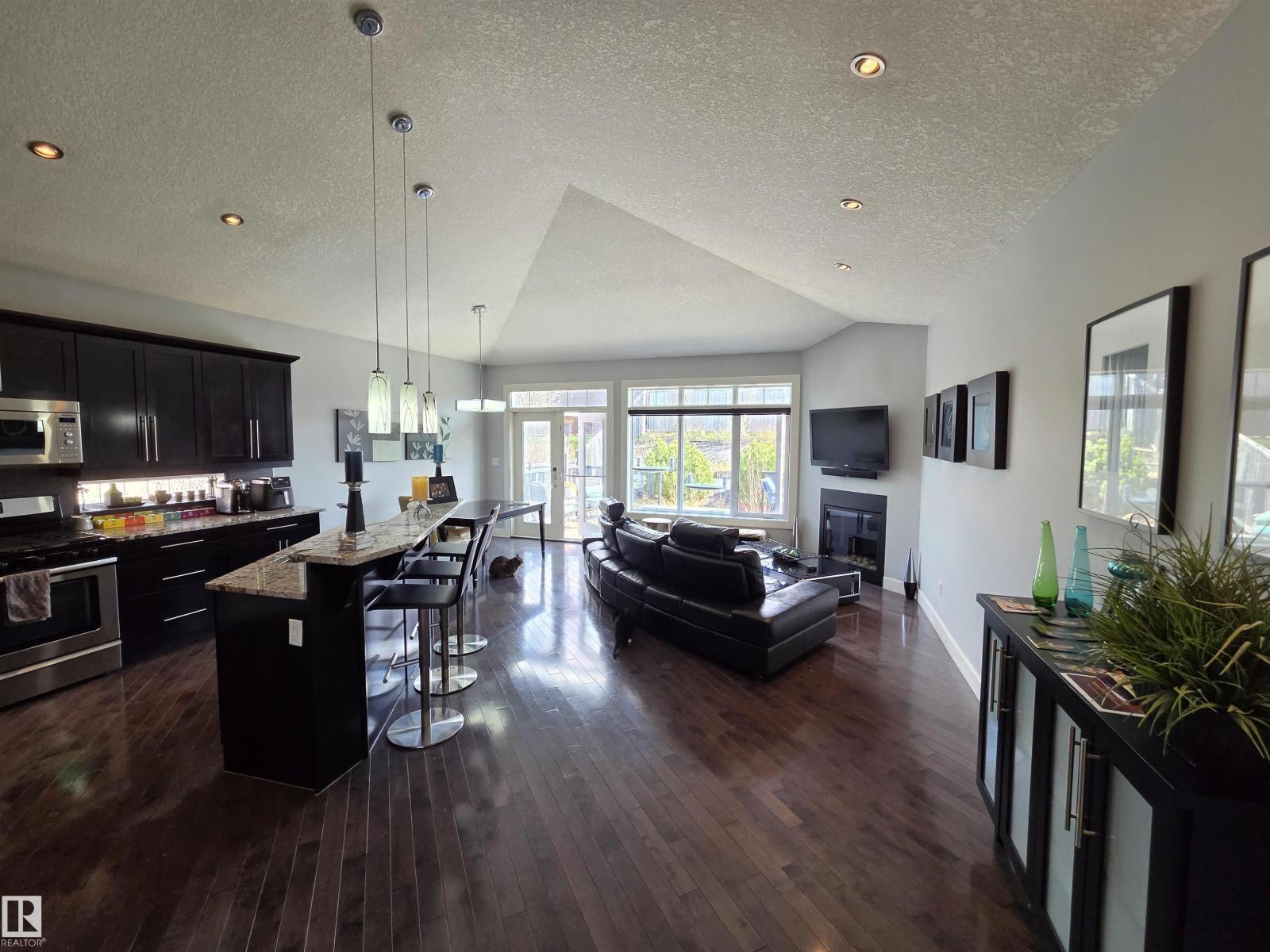 472 Foxtail CO, Foxboro, Sherwood Park photo 3