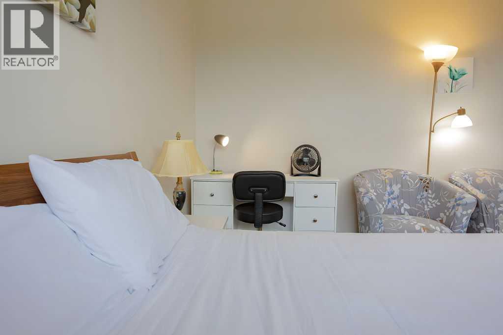 305 5 Street - Photo 19