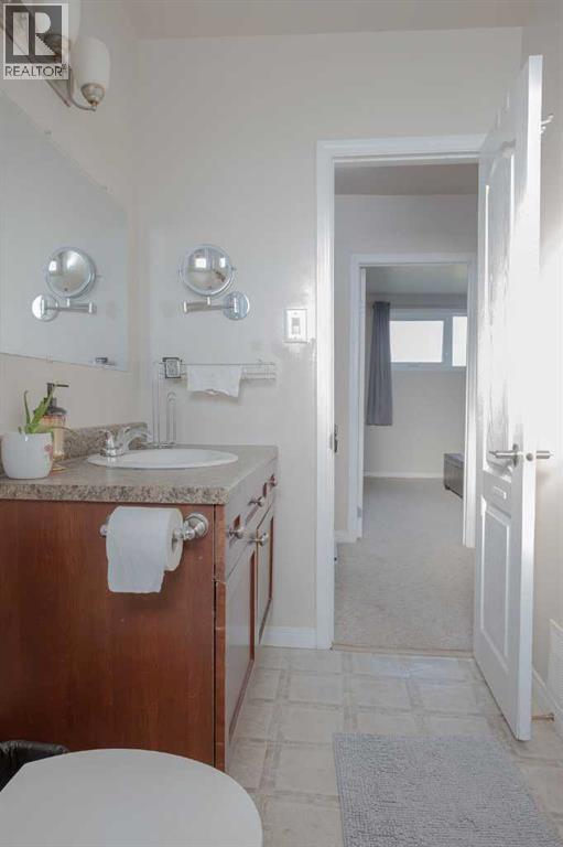 305 5 Street - Photo 14