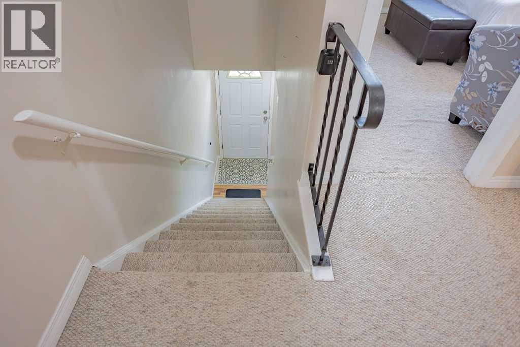 305 5 Street - Photo 24