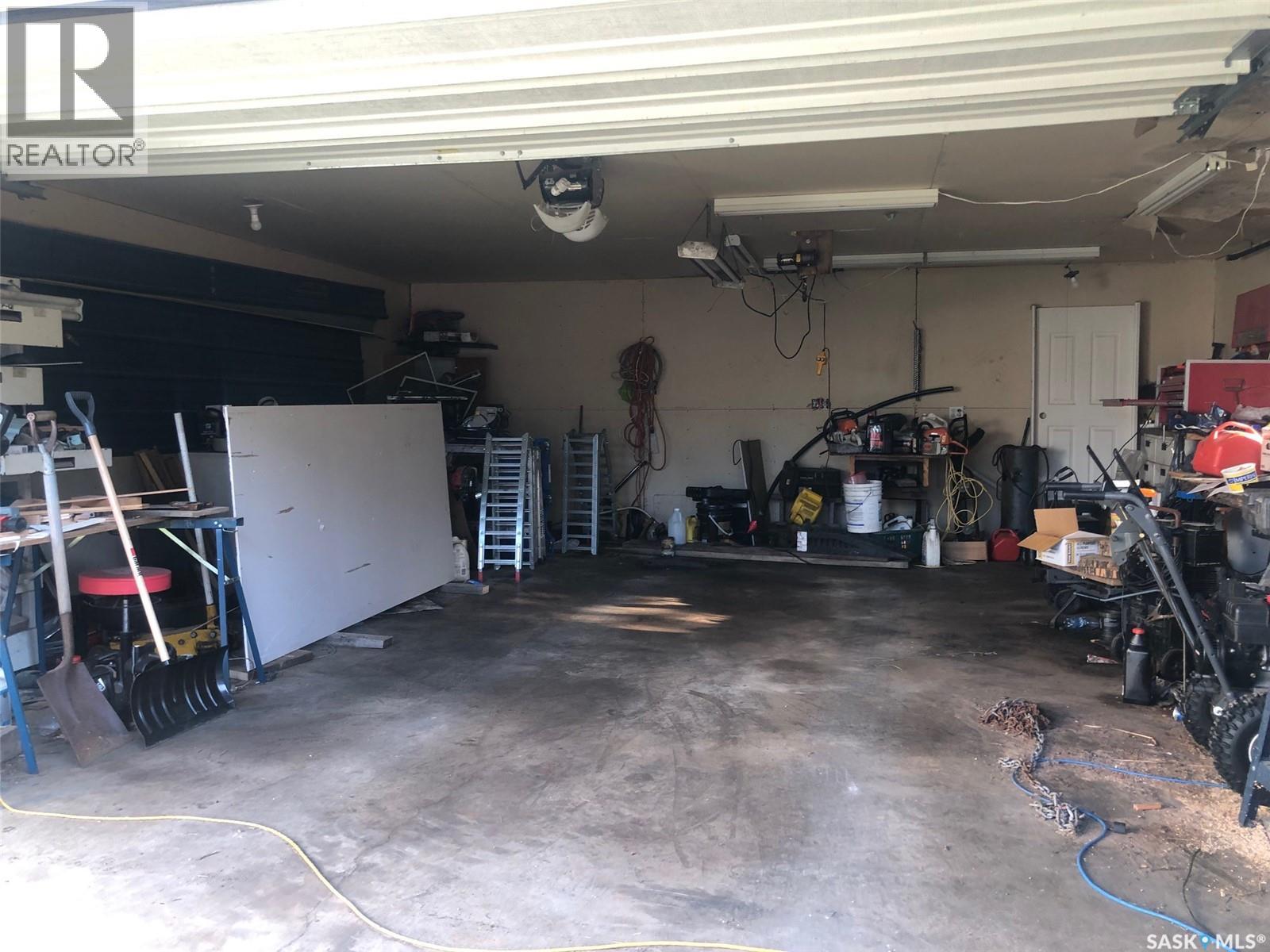 110 Langrill DRIVE - 11