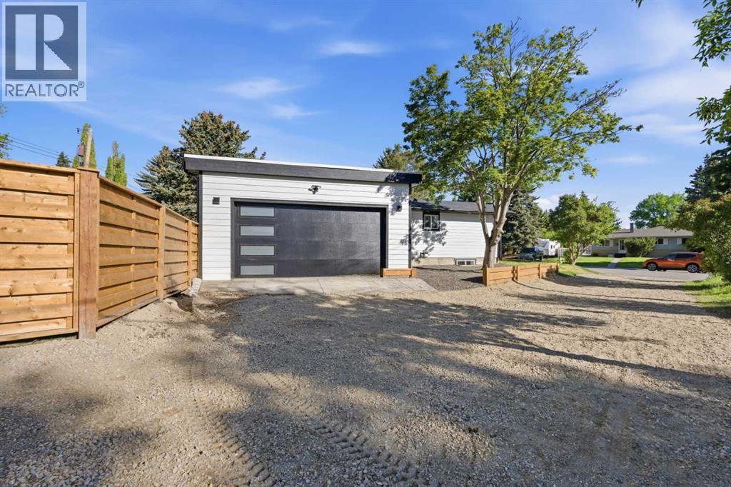 1303 87 Avenue SW - Image 35