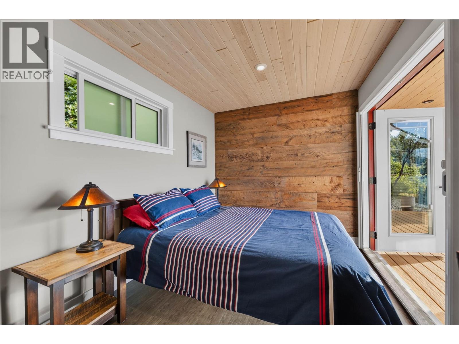 1726 31 Highway - Image 30
