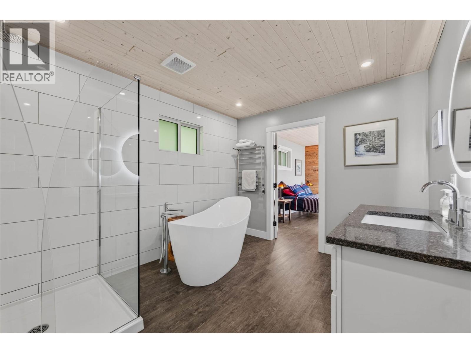 1726 31 Highway - Image 34