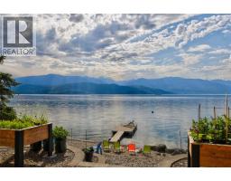 1726 31 Highway, Queens Bay, BC V0B1M1 Photo 48