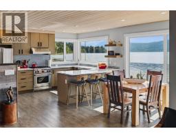 Bedroom - 1726 31 Highway, Queens Bay, BC V0B1M1 Photo 6