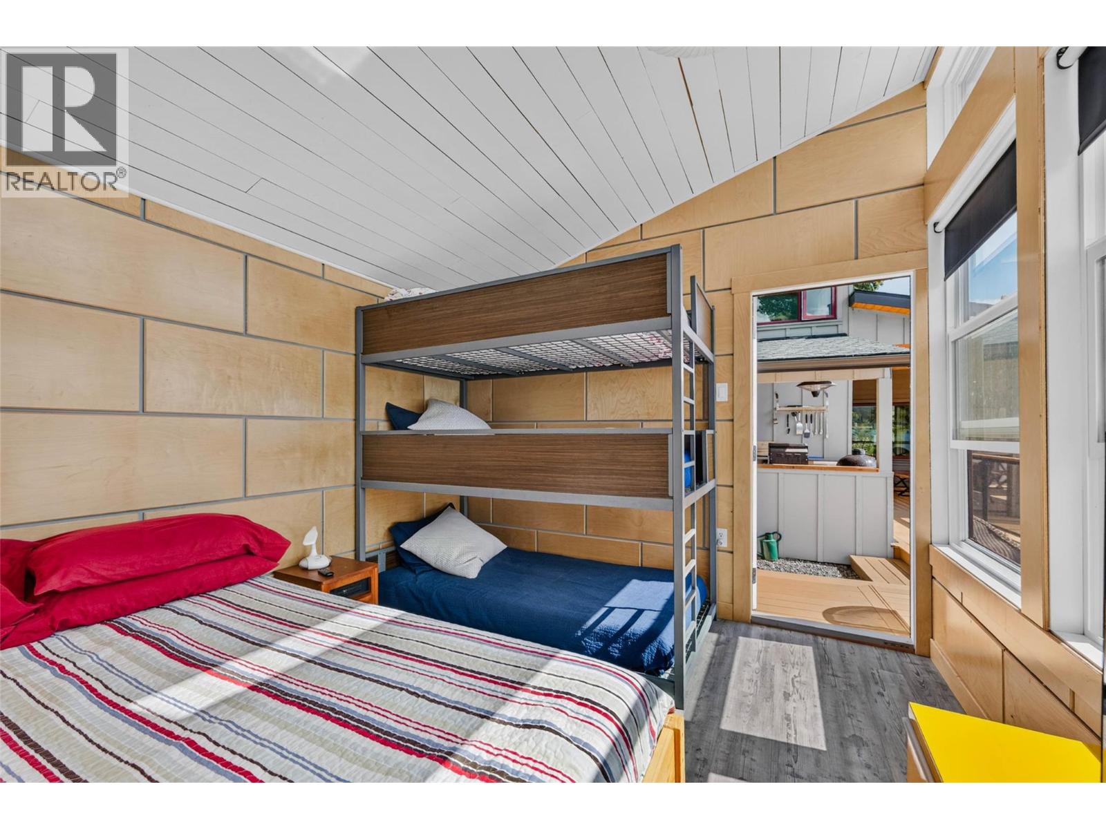 1726 31 Highway - 42