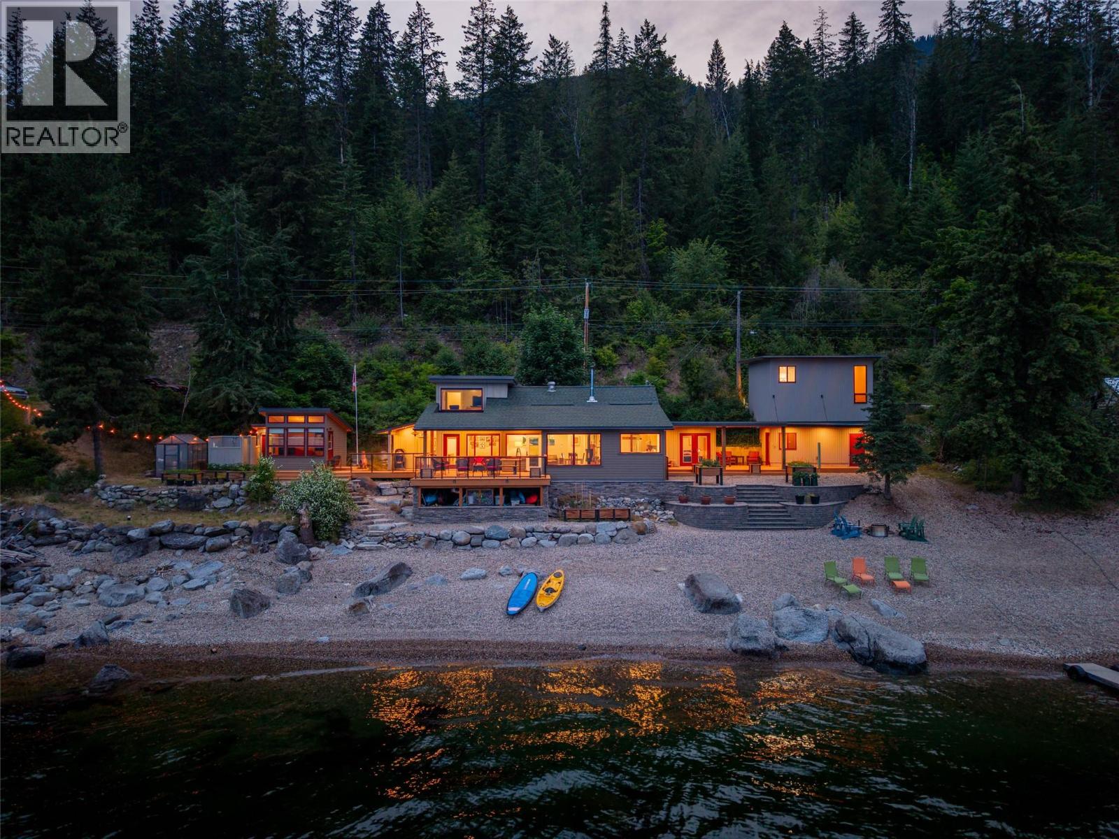 1726 31 Highway - 92