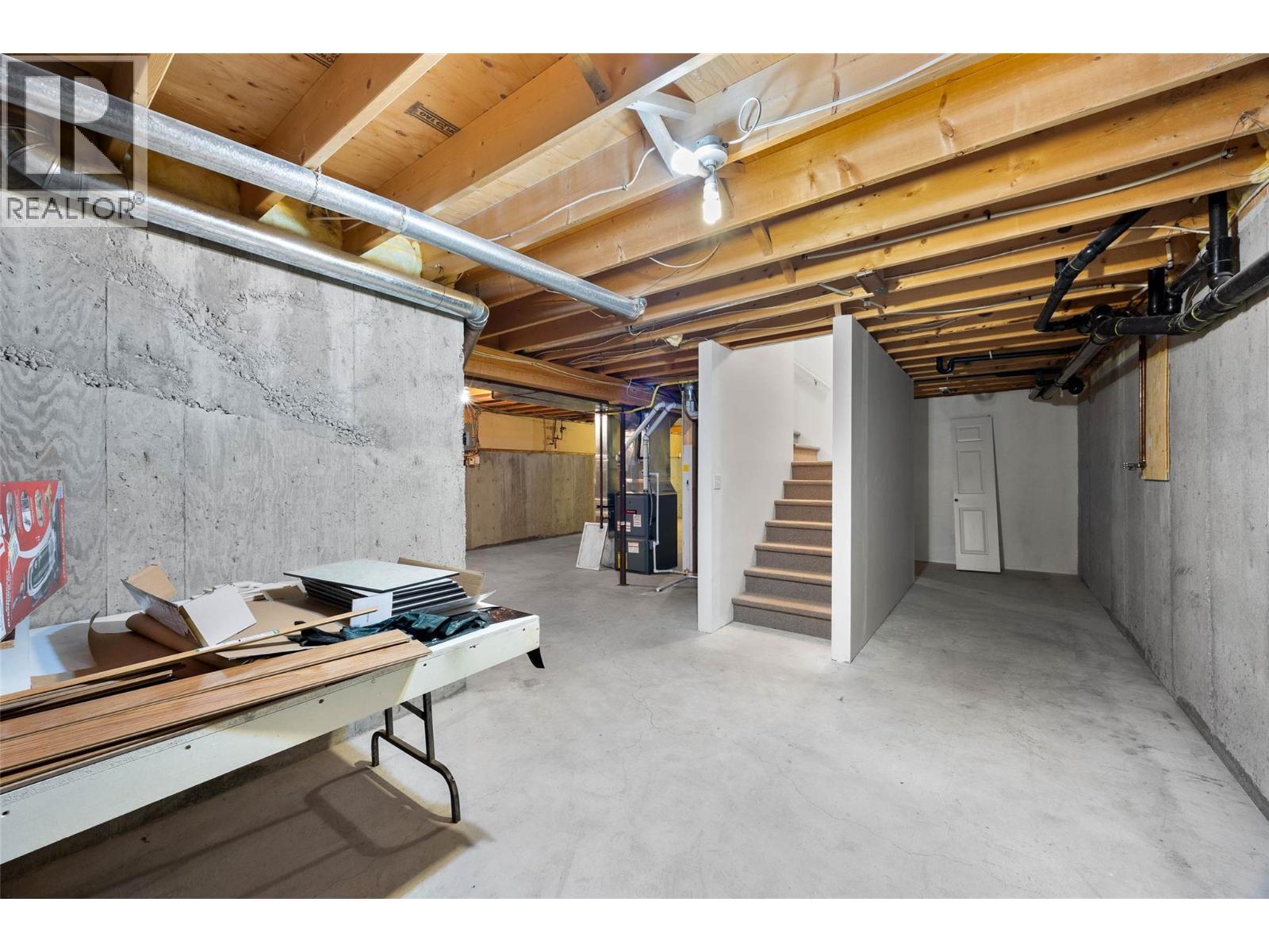 #17 1750 Pacific Way - 17