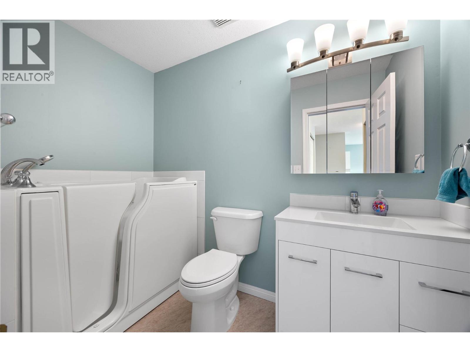 #17 1750 Pacific Way - 15