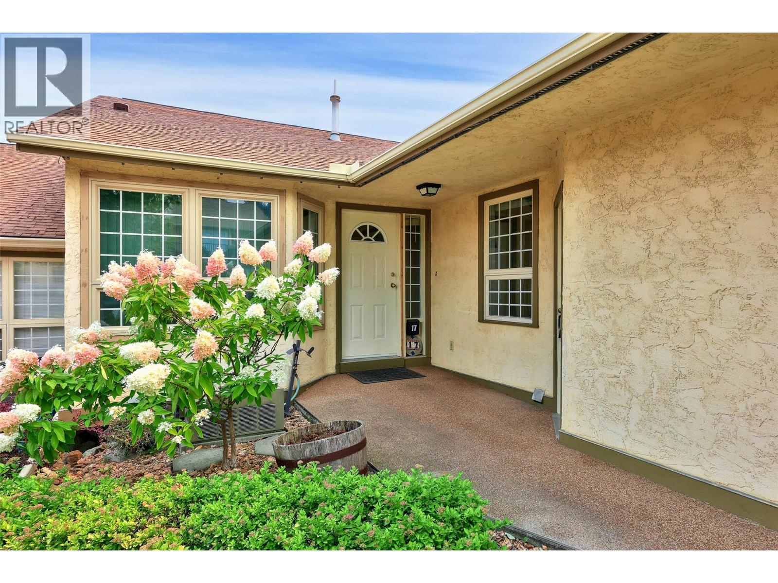 #17 1750 Pacific Way - 2